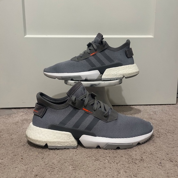 POD ADIDAS - Picture 1 of 4